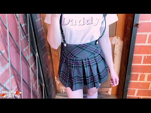 ❤️ Schoolgirl chuqur uning Dick so'radi va sinflar o'rniga fucks. ❤️ Super seks uz.drpornofilme.ru ️❤